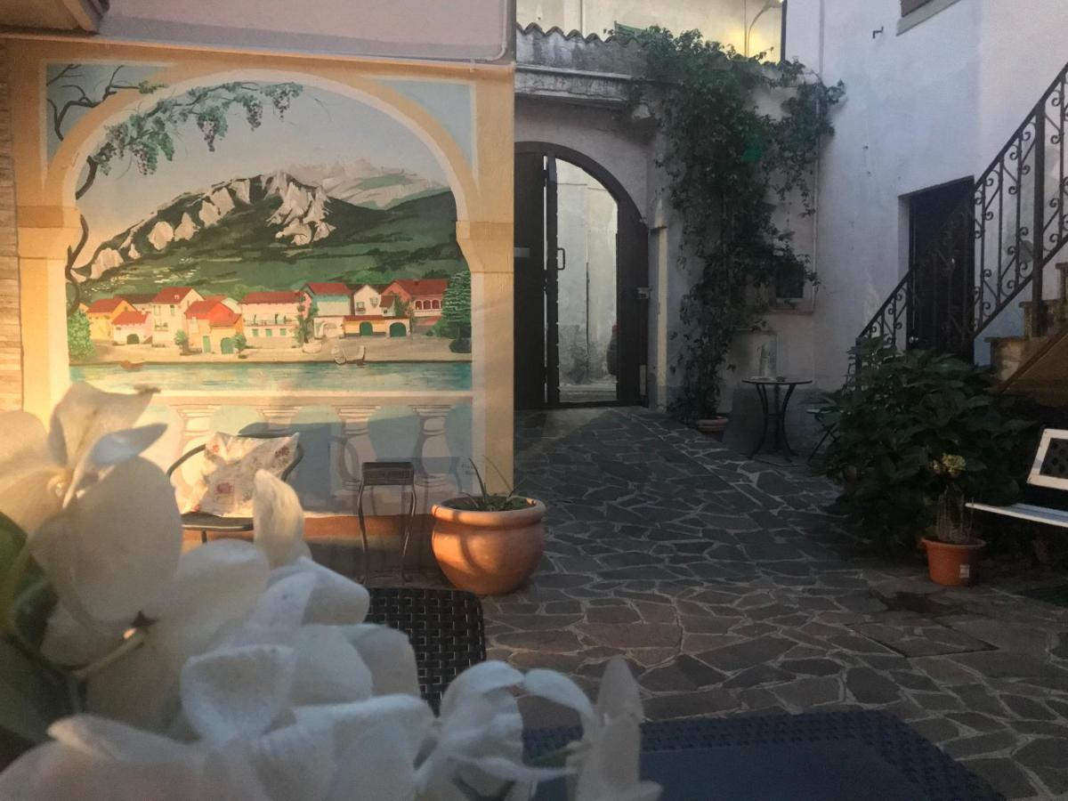 La Ca' Del Masenzi Massenzio'S House (Adults Only) Bed & Breakfast Lecco Eksteriør bilde